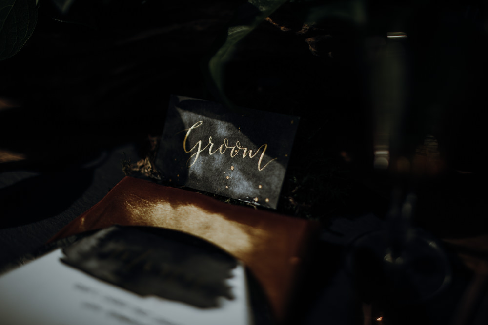 Table Setting Tablescape Decor Black Gold Place Names Calligraphy Candles Flowers Modern Gothic Woods Wedding Ideas Ayelle Photography