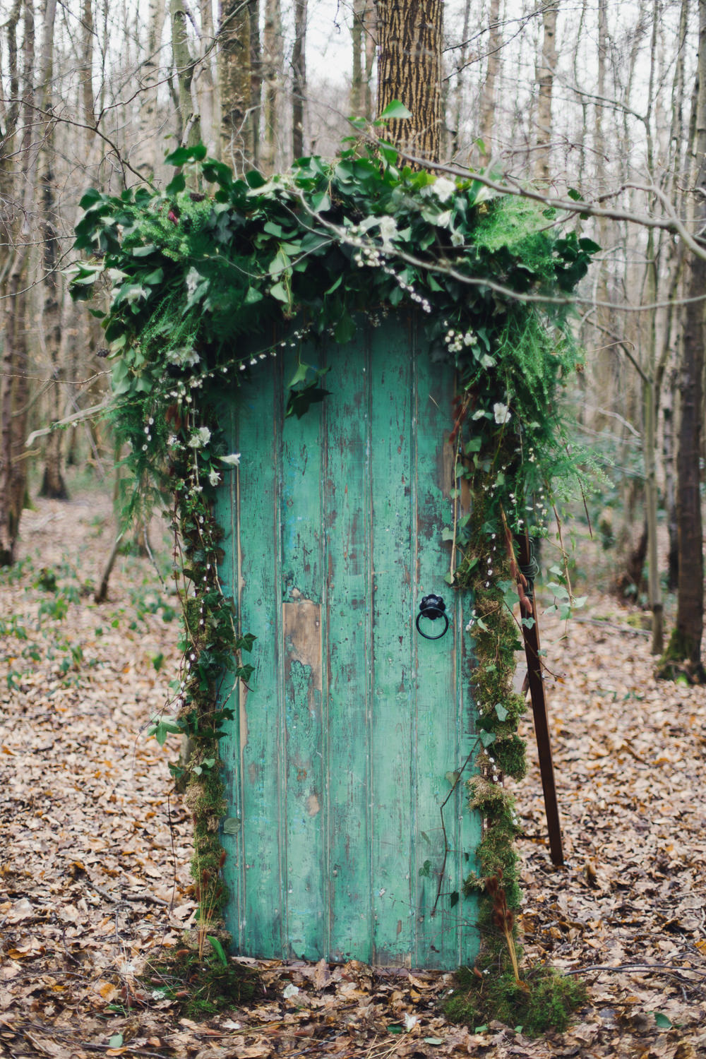 Antique Door Emerald Green Vintage Distressed Greenery Foliage Decor Nordic Woodland Elopement Wedding Ideas Nina Wernicke Photography