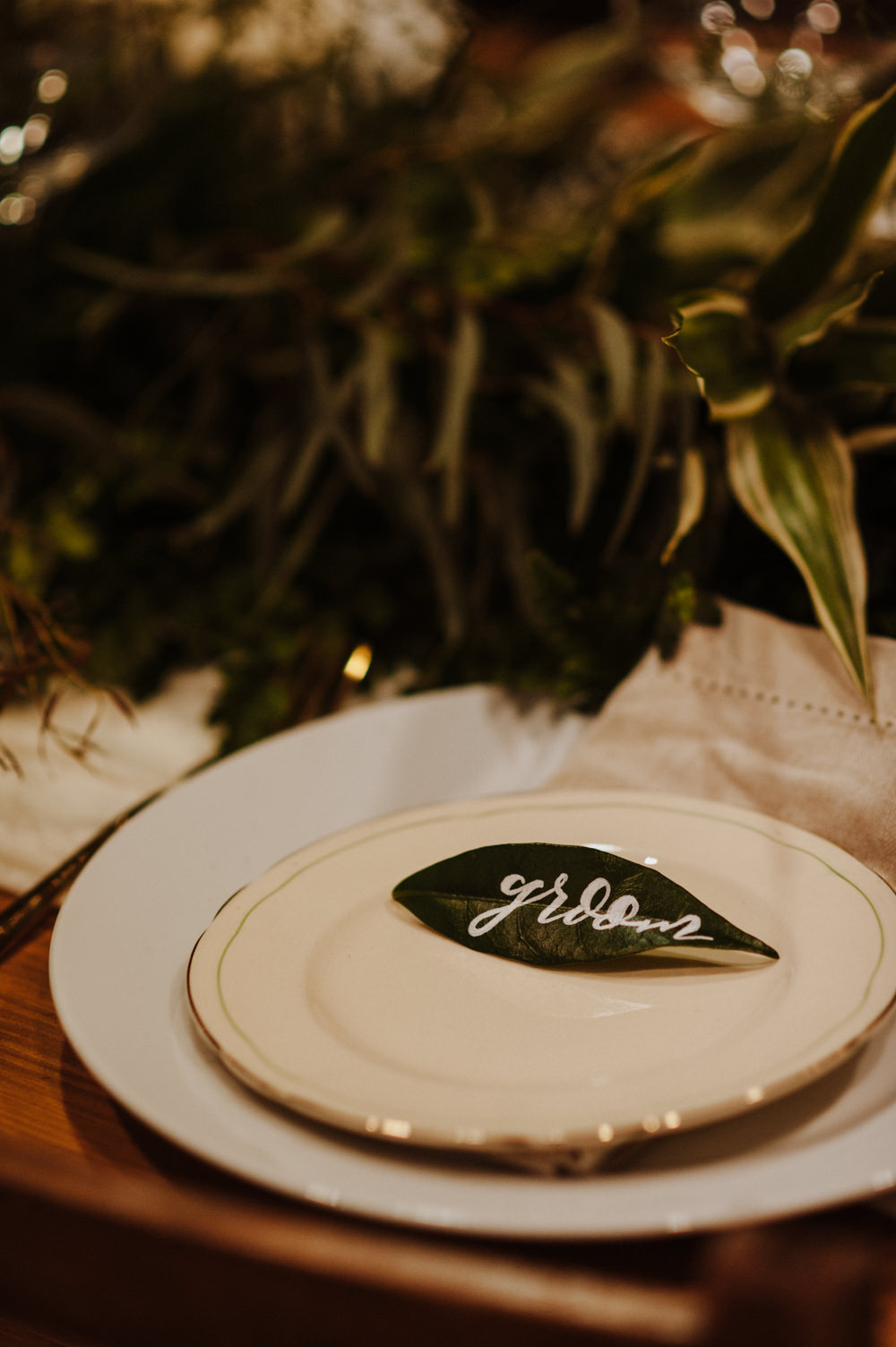 Place Setting Leaf Card Name Organic Foliage Wedding Ideas Rubie Love Photography