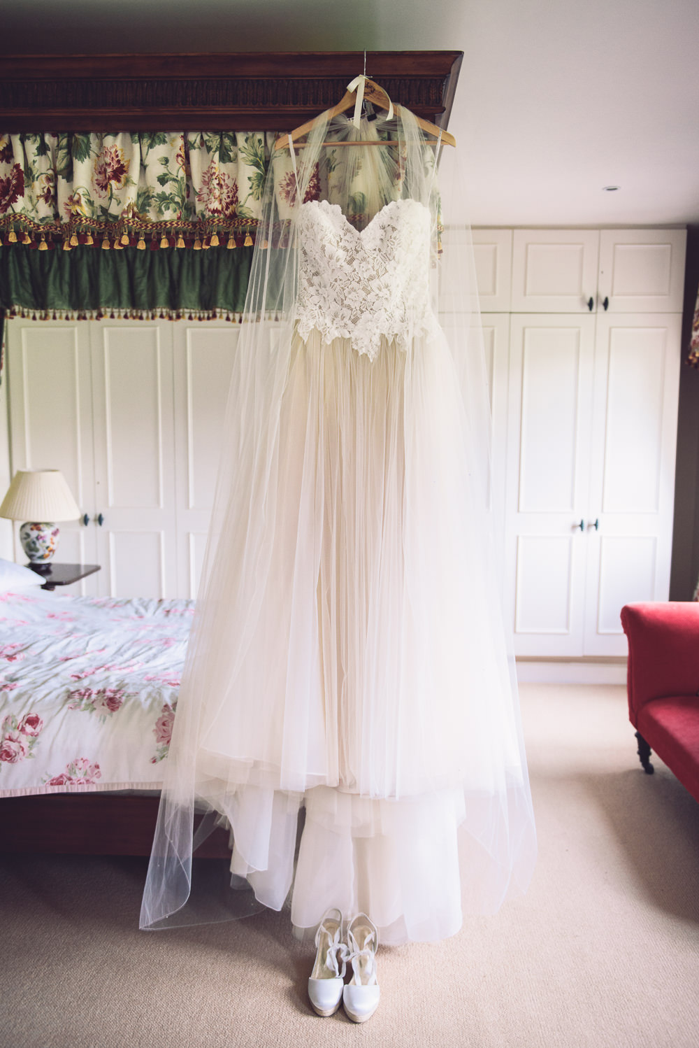 Enzoani Dress Gown Bride Bridal Tulle Skirt Lace Bodice Botanical Country Wedding Jenna Woodward Photography