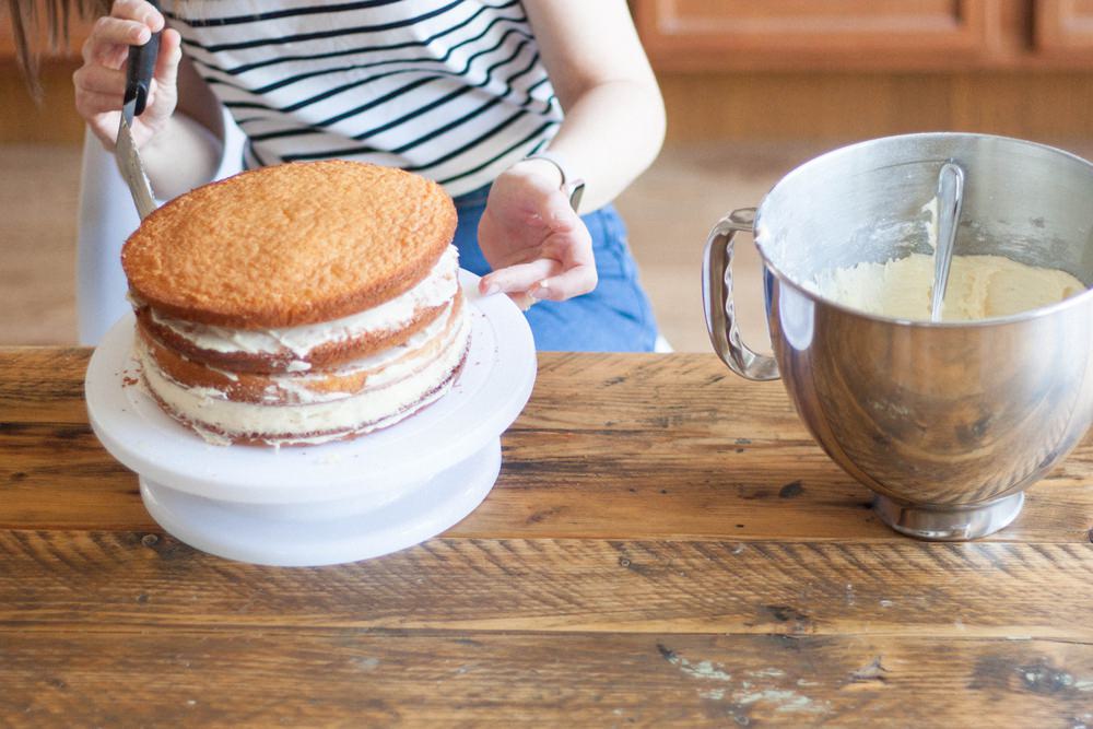 DIY Naked Cake Wedding Tutorial