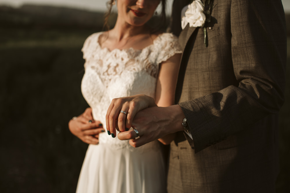 Travel Wine Inspired Rustic Outdoor Natural Farm Field Countryside Bride Groom Sunset Romantic Portraits | Farbridge Barn Wedding Jamie Dunn Photography