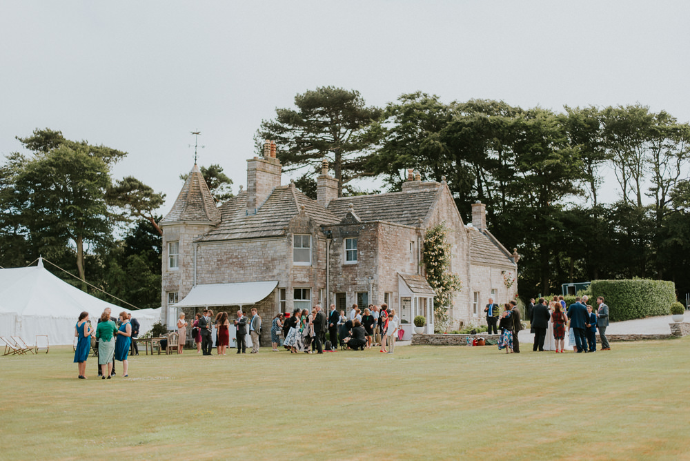 Harry Warren House Wedding Big Bouquet Photography