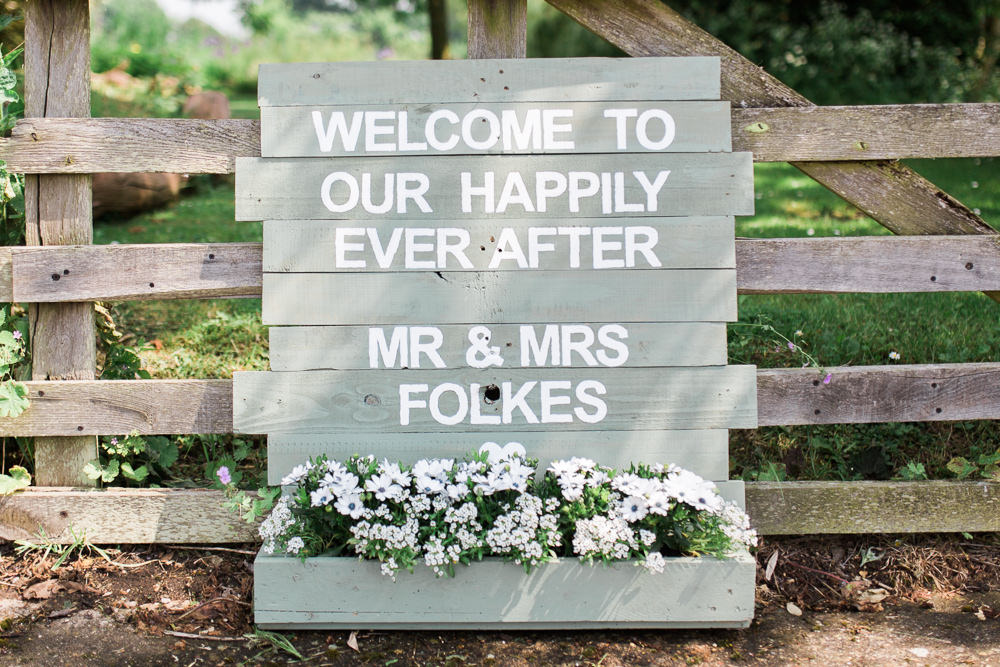 Welcome Sign Handpainted Sage Flower Trough Moreves Barn Wedding Gemma Giorgio Photography