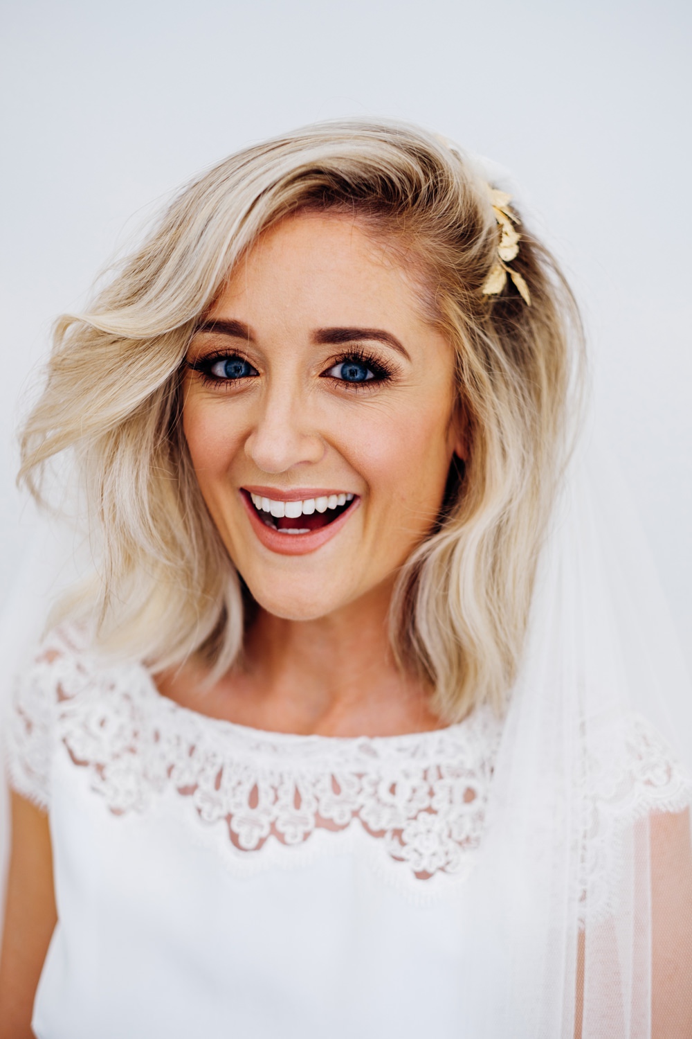 Bride Bridal Hair Down Clip Veil Relaxed Tanner Warehouse Wedding Marianne Chua Photography