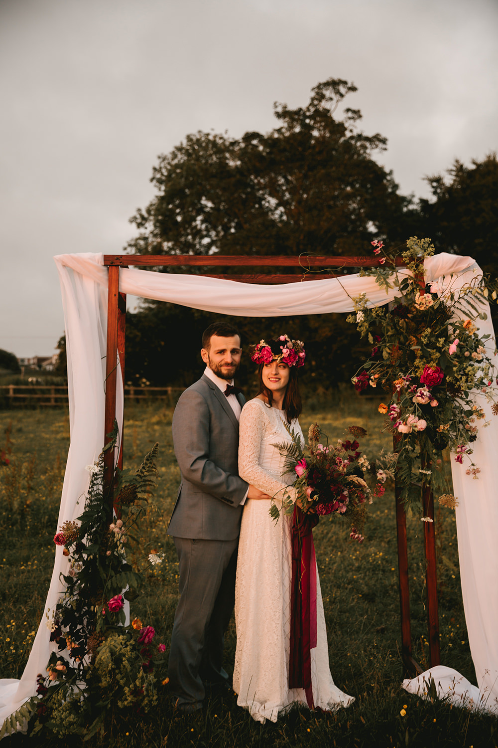 Antique \u0026 Moody Rich Burgundy Floral Farm Wedding Ideas, image size:1000x1500