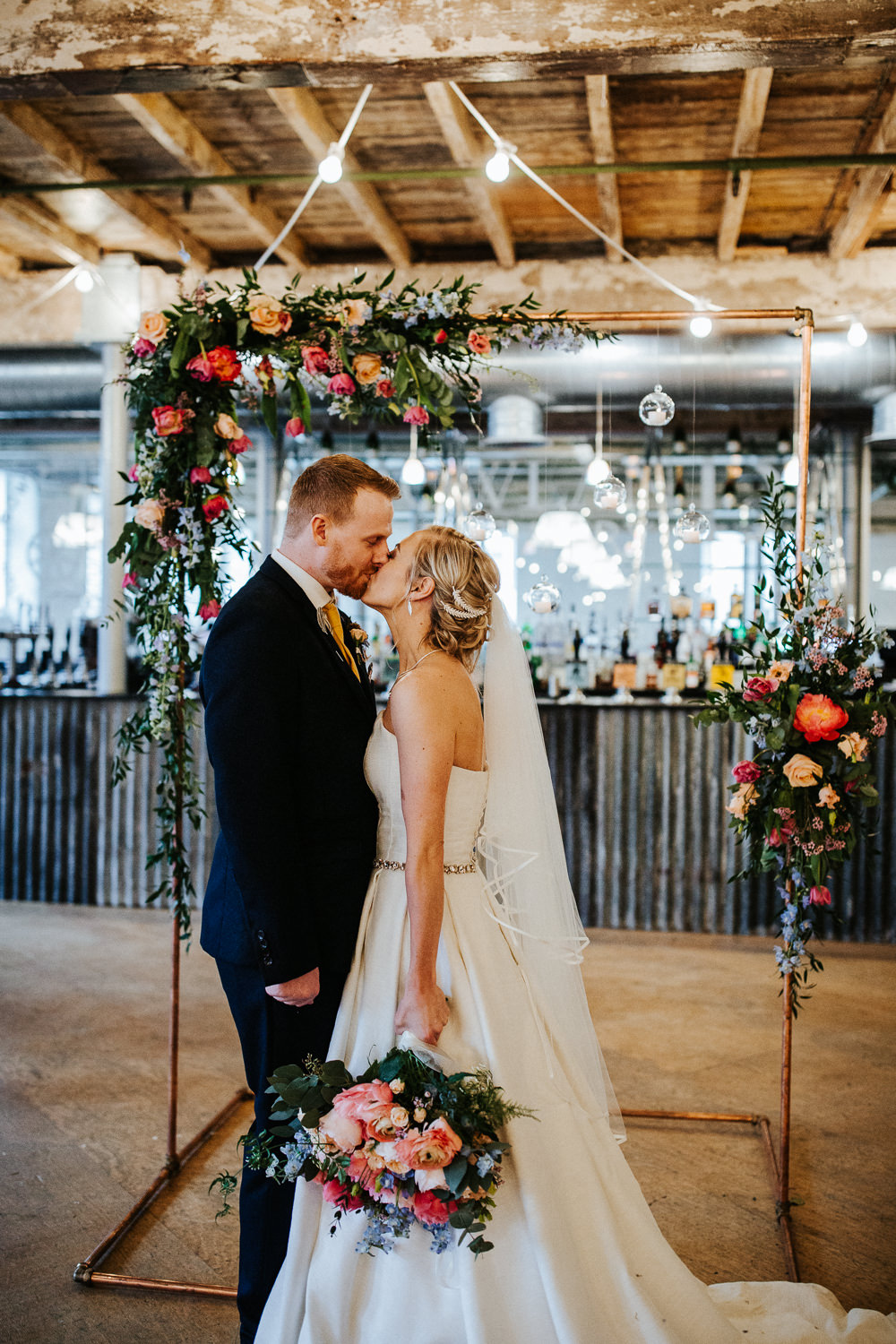 Spring Yellow Wedding at Yeldersley Hall Derbyshire, image size:1000x1500