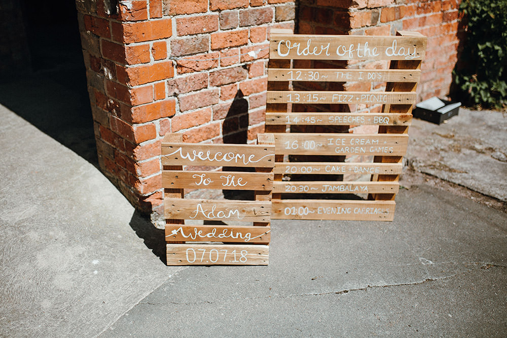 Wooden Pallet Signs Welcome Order Day Pimhill Barn Wedding Shrophire Leah Lombardi Photography