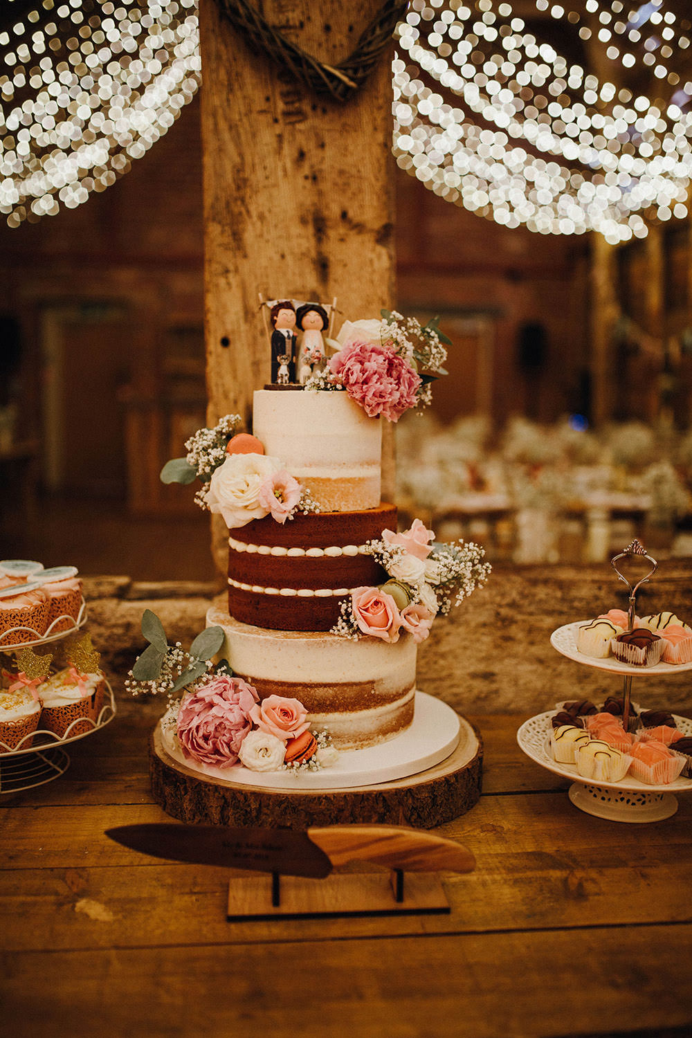 Naked Sponge Cake Flowers Toppers Pimhill Barn Wedding Shrophire Leah Lombardi Photography