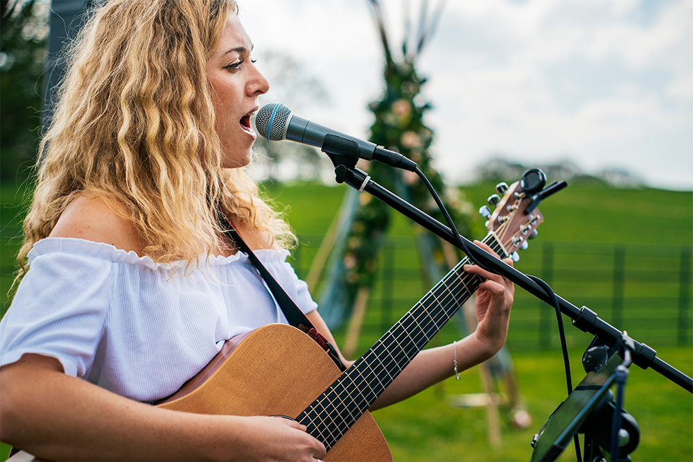 Save Money Wedding Entertainment Andrew Billington Photography Kelly Barnes