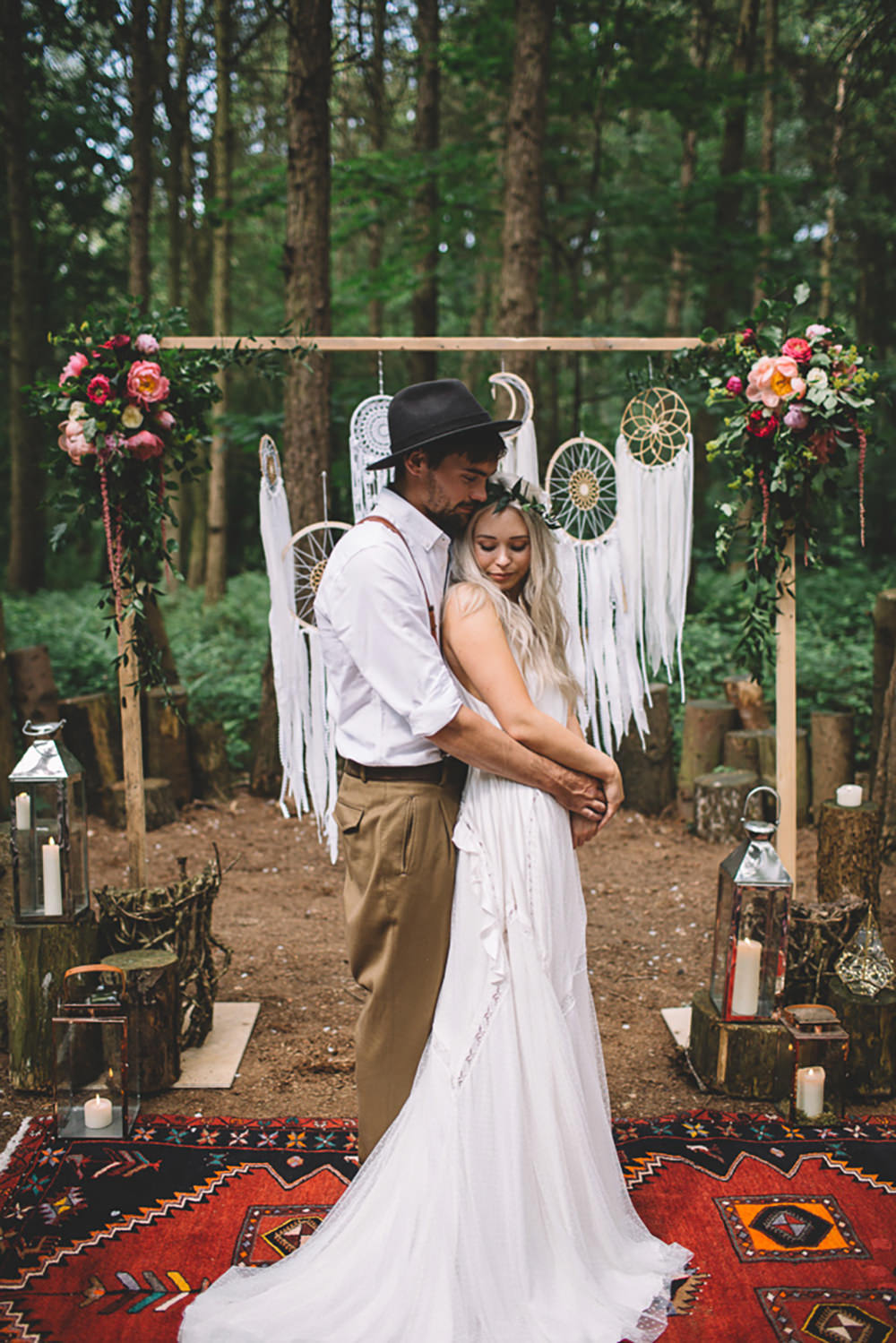 Free Spirited Woodland Bohemian Wedding Ideas at Camp Katur, image size:1000x1499