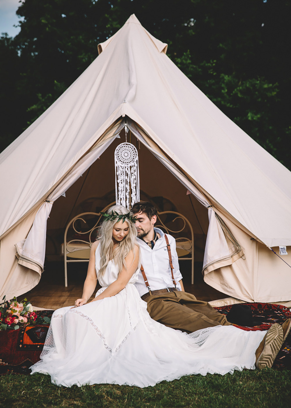 Bell Tents Glamping Bride Groom Free Spirited Wedding Ideas Woodland Lumiere Photographic