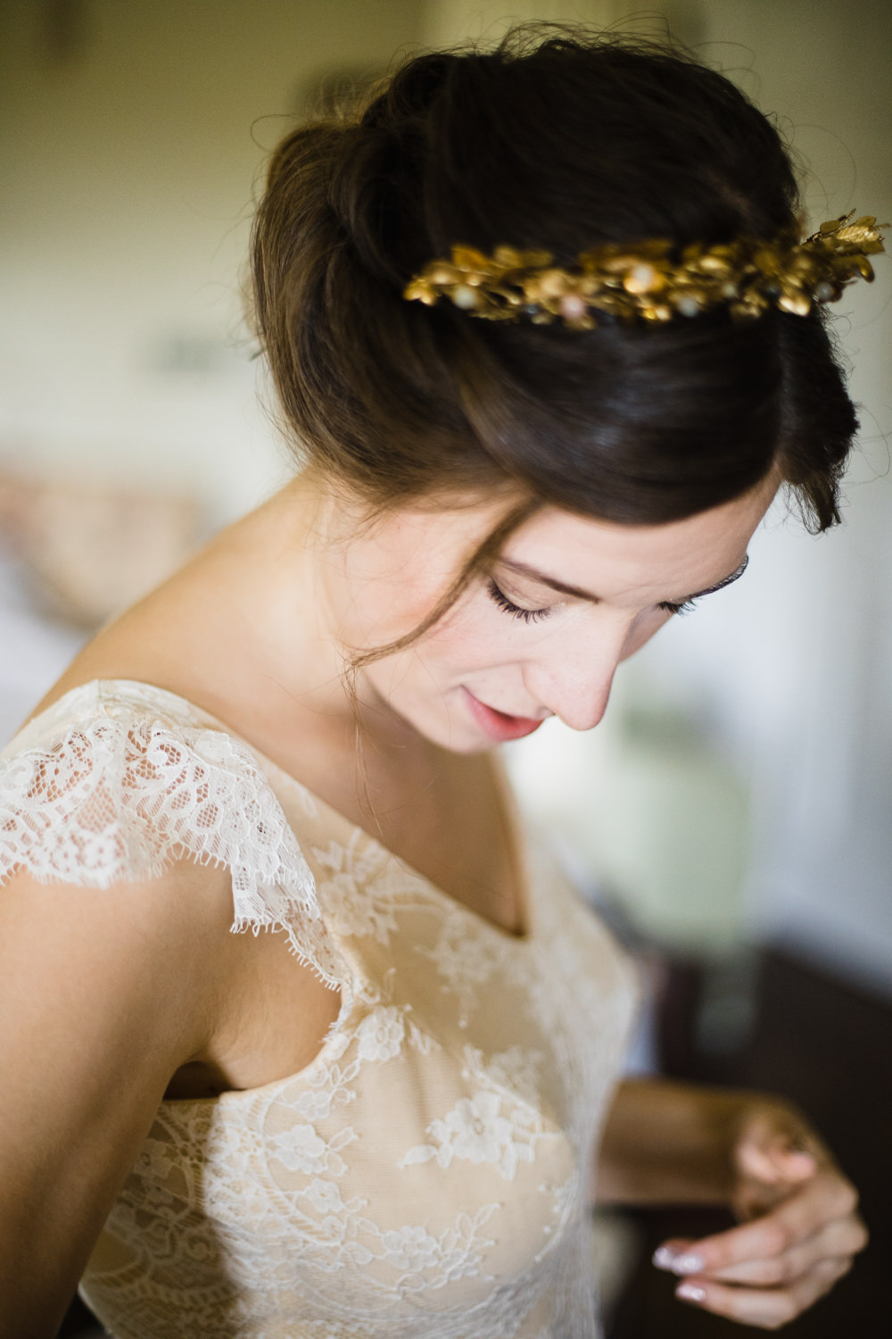 Hair Accessory Bride Bridal Tiara Fun Laughter Relaxed Wedding Chris Barber Photography