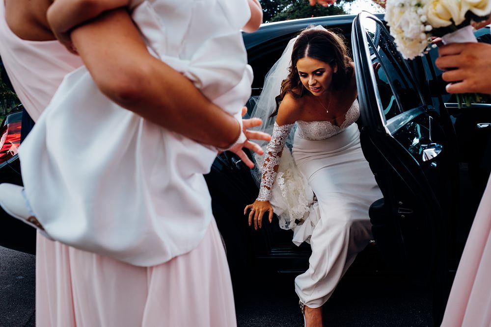 Bride Bridal Pronovias Sweetheart Neckline Detached Sleeves Fishtail Veil Kew Gardens Wedding Marianne Chua Photography