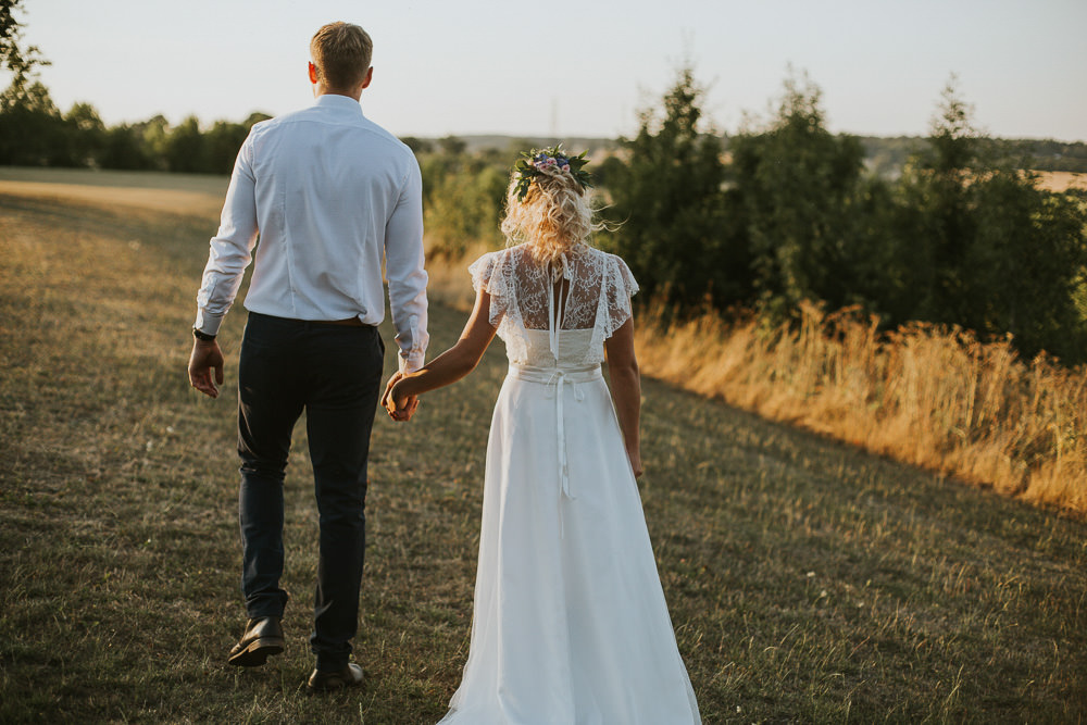 Modern Bohemian Woodland Wedding Ideas Lily Lane Photography