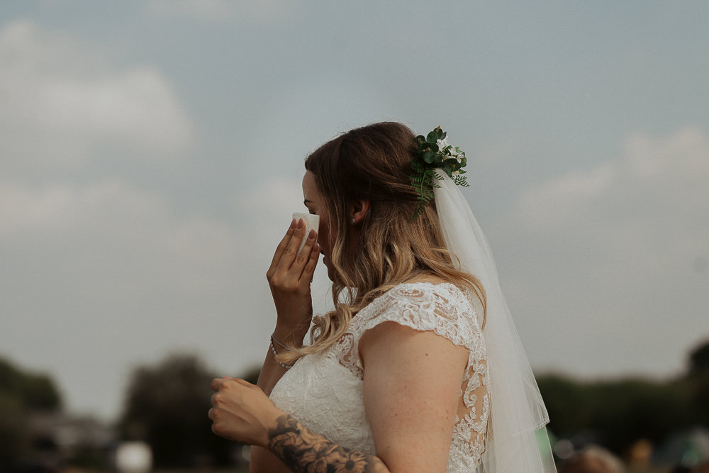 Hair Veil Bride Bridal Flowers Style Riverside Weddings Oxfordshire Yurt Luis Calow Photographer