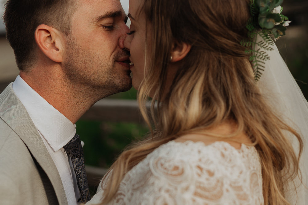 Riverside Weddings Oxfordshire Yurt Luis Calow Photographer