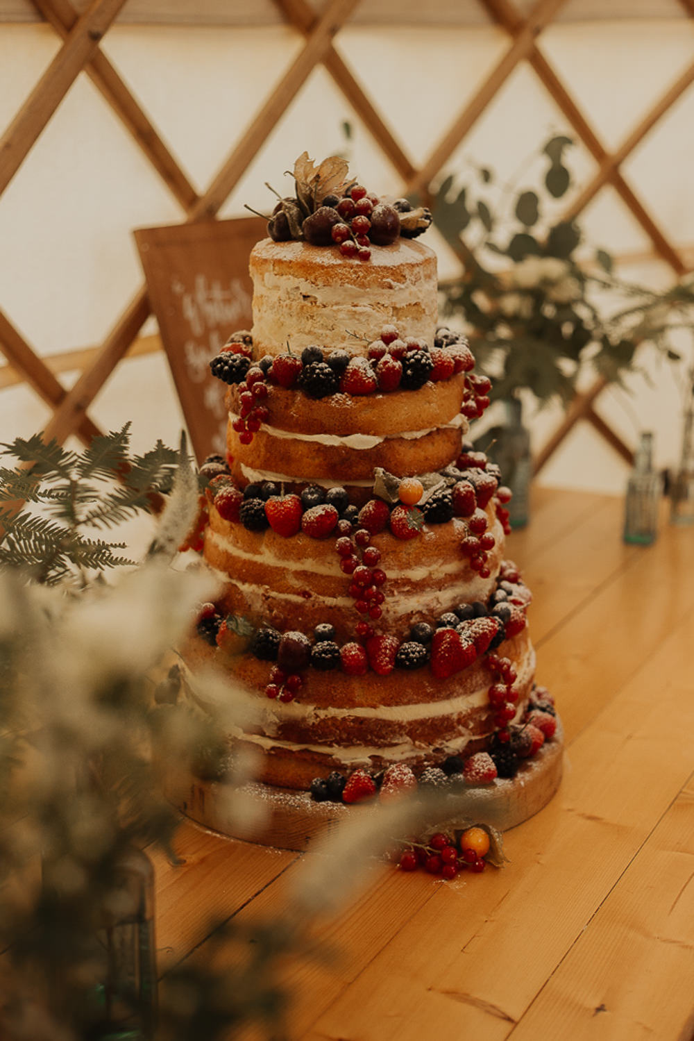 Naked Cake Sponge Layer Fruit Berries Log Stand Riverside Weddings Oxfordshire Yurt Luis Calow Photographer