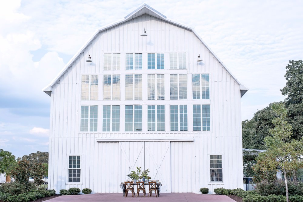 American Texas Seating Table White Sparrow Barn Wedding White Blue Ideas Si Creative Photography