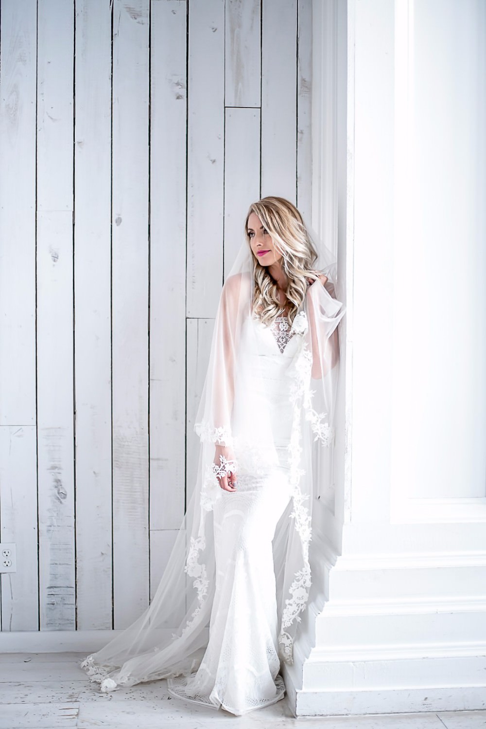 Bride Bridal Dress Gown Fit & Flare Fishtail Strapless Embroidered Veil White Sparrow Barn Wedding White Blue Ideas Si Creative Photography