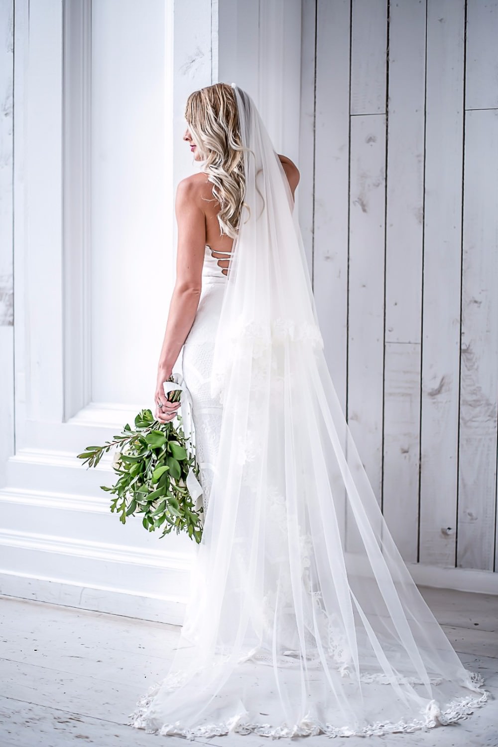 Bride Bridal Dress Gown Fit & Flare Fishtail Strapless Embroidered Veil Greenery Bouquet White Sparrow Barn Wedding White Blue Ideas Si Creative Photography