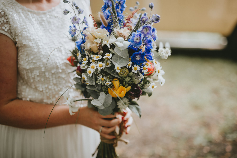 Bouquet Flowers Bride Bridal Natural Wild Daisy Rose Eucalyptus Applewood Wedding Flawless Photography
