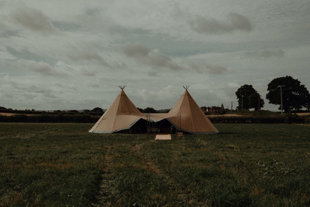 Tipi Autumn Dark Red Wedding Belle Art Photography