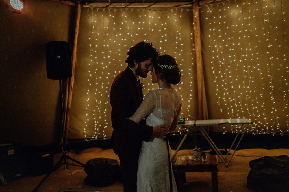 Autumn Dark Red Wedding Belle Art Photography