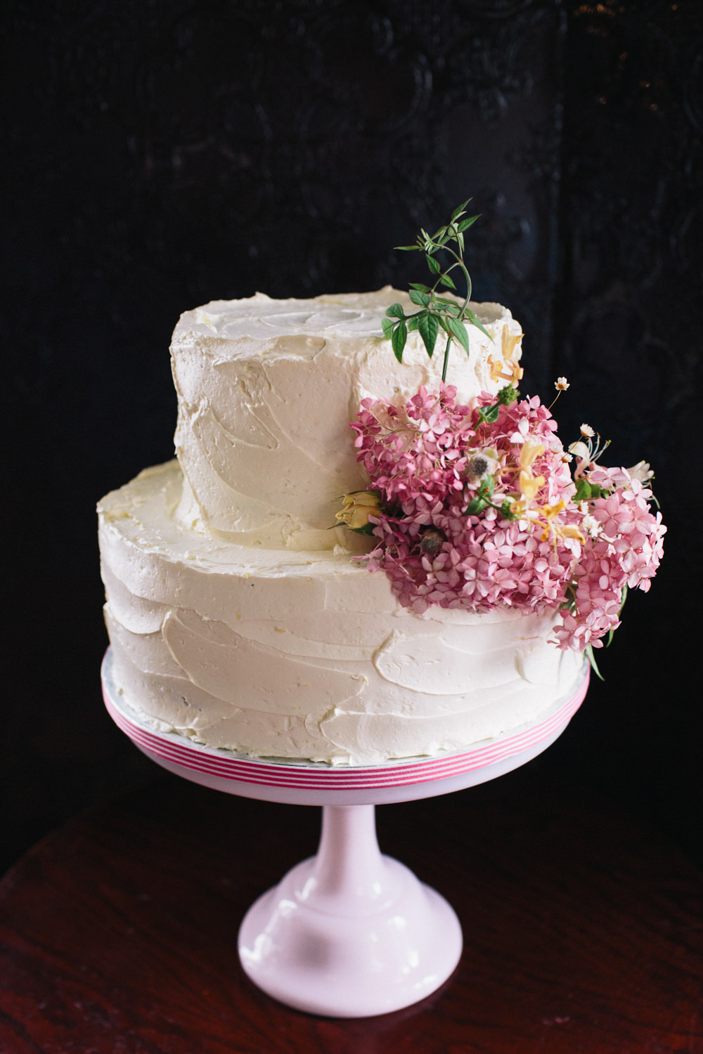 Buttercream Cake Flowers Floral Stand East London Leytonstone Wedding Robbins Photographic