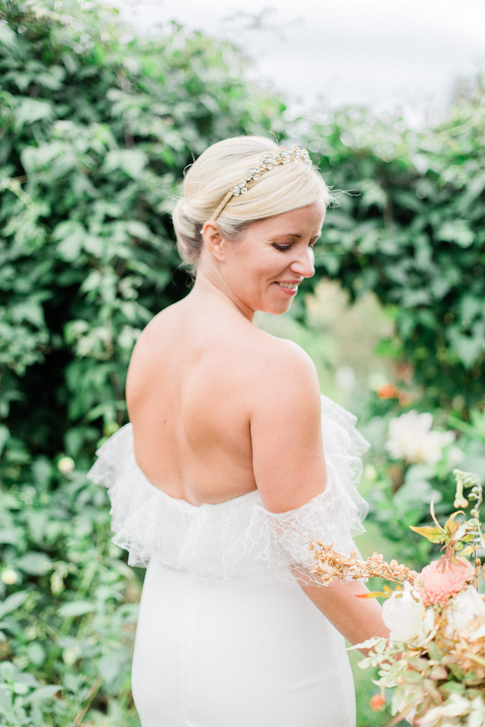 Fine Art Autumnal Farm Wedding Ideas in Apricot Tones, image size:1000x1500