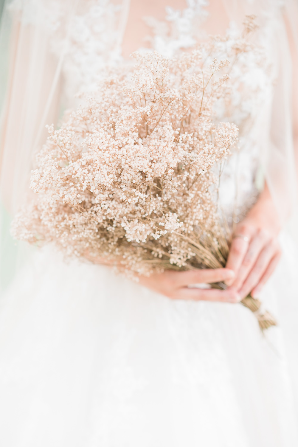 Bouquet Flowers Bride Bridal Dried Seed Grass Golden Autumnal Wedding Ideas Joanna Briggs Photography