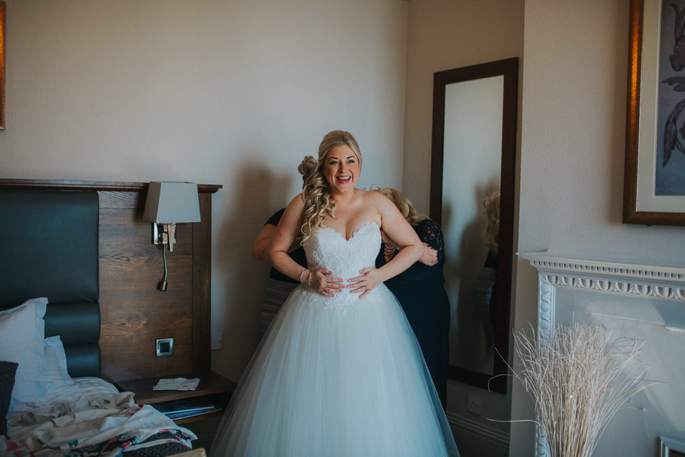 Bride Bridal Dress Gown Sweetheart Neckline Lace Princess A Line Minnehaha Events Wedding Lisa Webb Photography