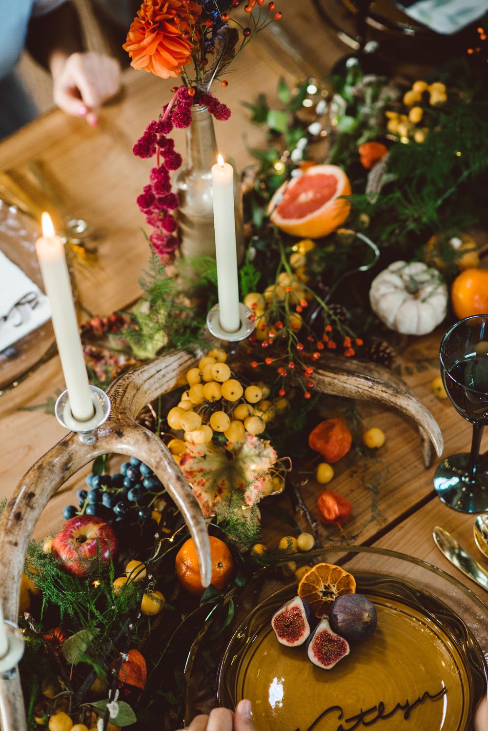 Tablescape Deor Flowers Bottles Fruit Candles Antlers Table Rustic Christmas Wedding Ideas Dhw Photography