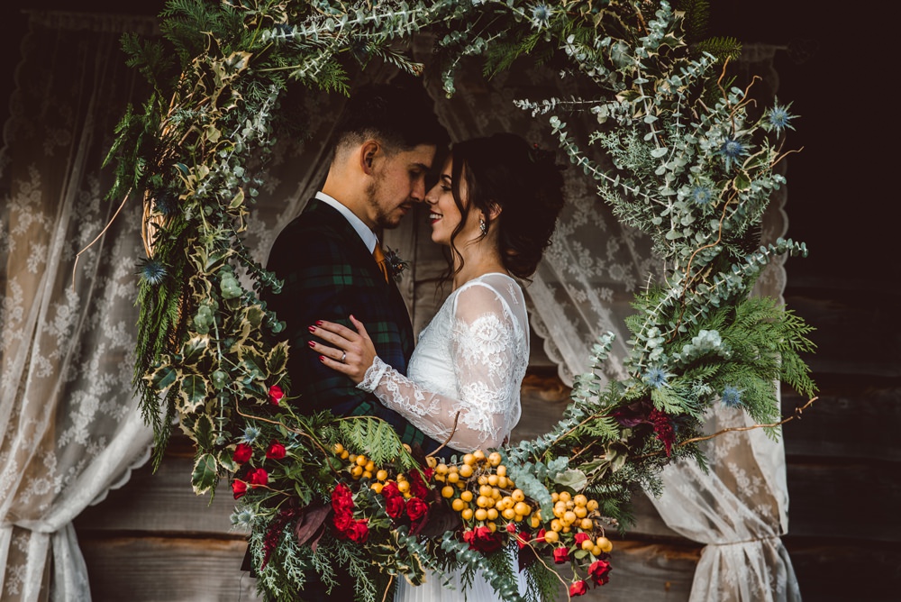Large Wreath Photo Booth Backdrop Festive Rustic Christmas Wedding Ideas Dhw Photography