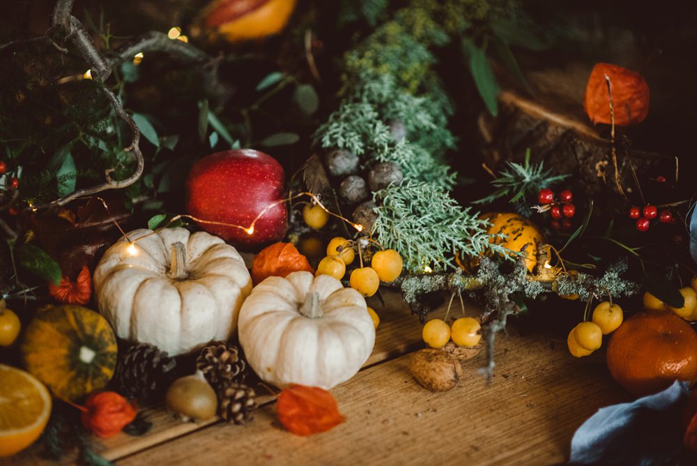 Tablescape Deor Flowers Bottles Fruit Candles Antlers Table Pumpkins Rustic Christmas Wedding Ideas Dhw Photography