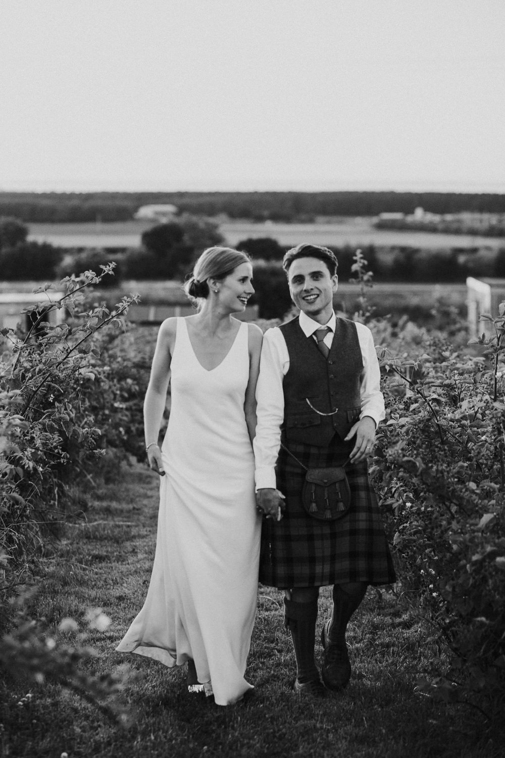 Strawberry Barn Wedding Jen Owens Images