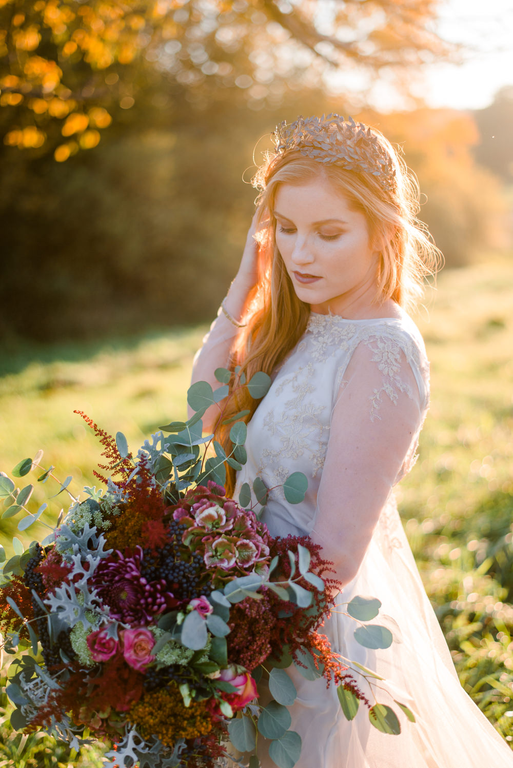 Bouquet Flowers Bride Bridal Red ORange Greenery Foliage Autumn Berries Hydrangea Eucalyptus Astilbe Autumnal Fairytale Wedding Ideas Miriam Peuser Photography
