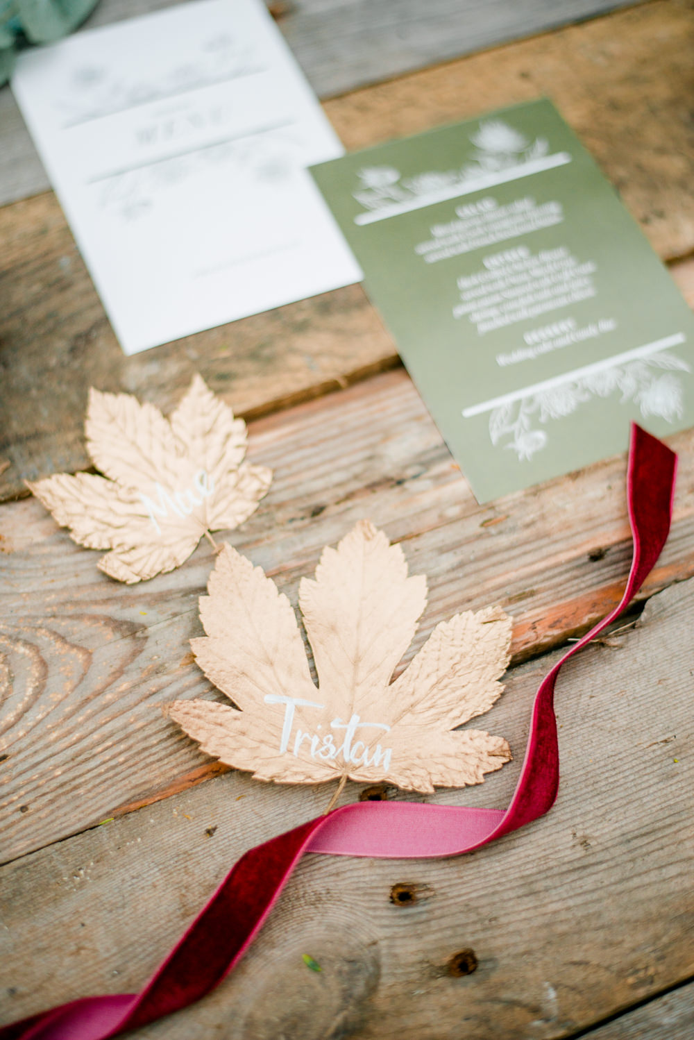 Place Setting Leaf Table Name Calligraphy Autumnal Fairytale Wedding Ideas Miriam Peuser Photography