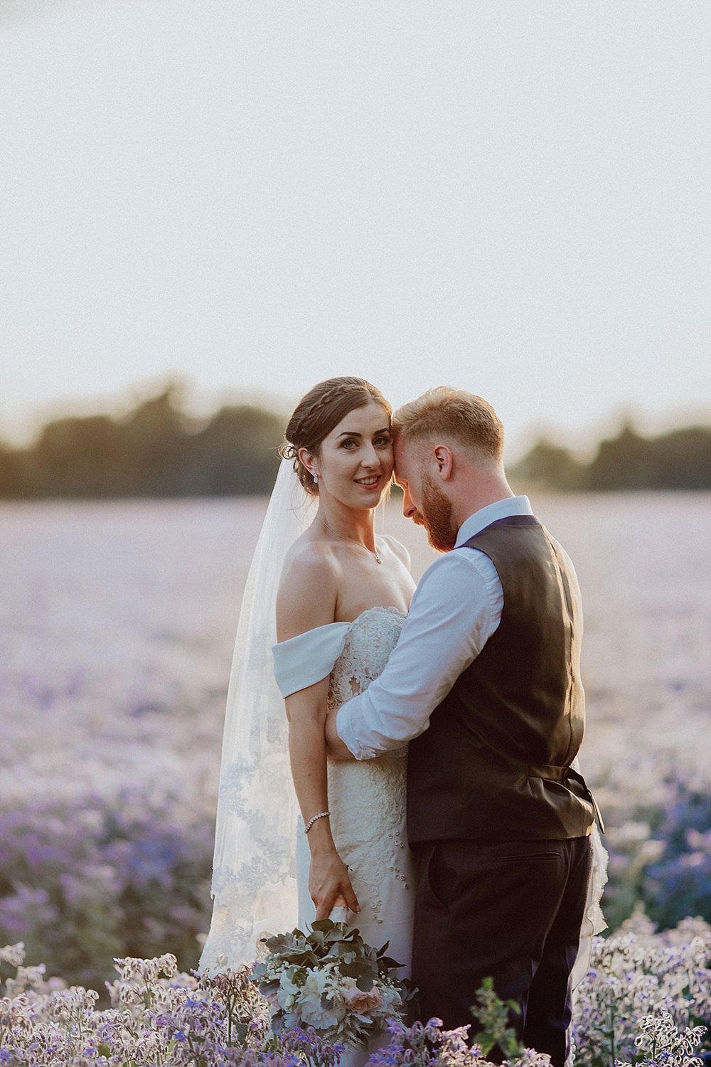 Houchins Farm Wedding Relaxed \u0026 Fun Summer Farm with Portrai, image size:1000x1500