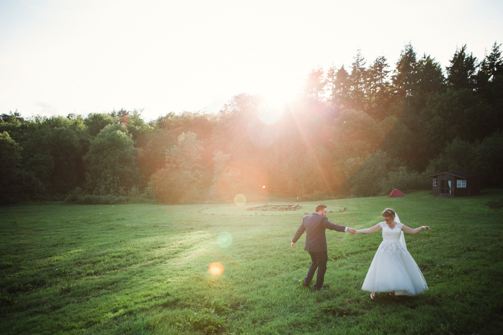 Middle Coombe Farm Wedding Emma Stoner Photo