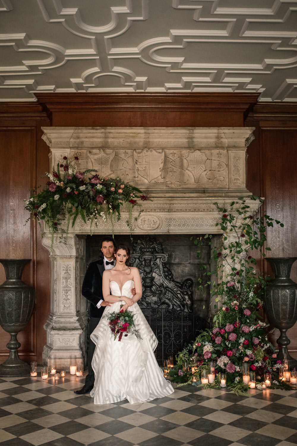 Winter Luxe Wedding Ideas with Red Velvet \u0026 a Fireplace Flow, image size:1000x1500
