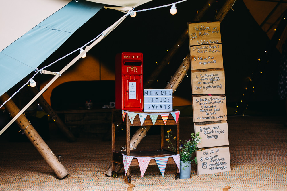 Post Box Card Box Bawdon Lodge Farm Wedding Hannah Hall Photography