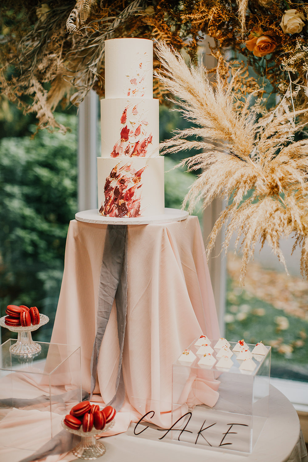 Cake Brush Strokes Red Gold Burgundy Bohemian Music Folk Wedding Ideas Gail Secker Photography