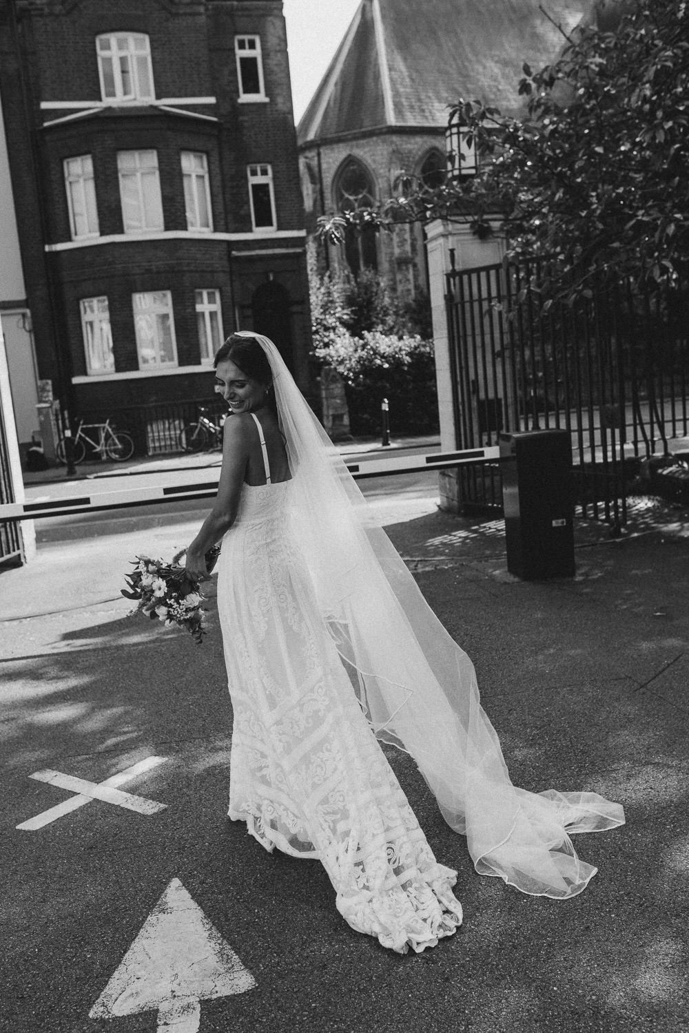 Dress Gown Bride Bridal Veil Grace Loves Lace Straps Train Clapton Country Club Wedding Curious Rose Photography
