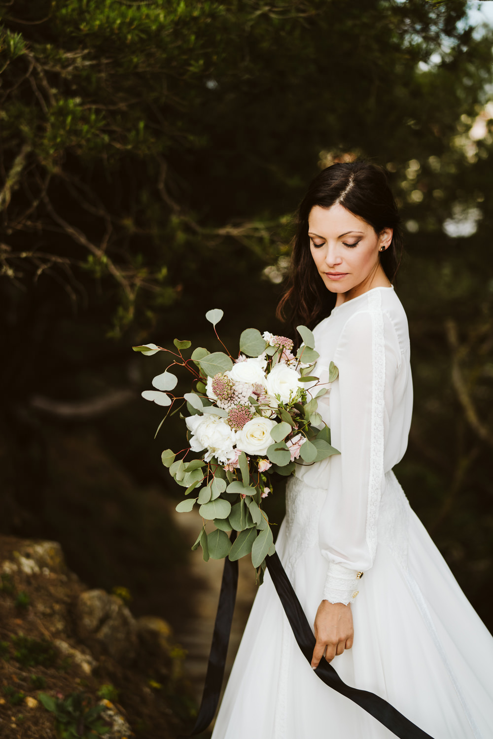 Bouquet Flowers Bride Bridal Black Ribbon Foliage Greenery Rose Berry Clifftop Portugal Wedding Ideas John Barwood Photography