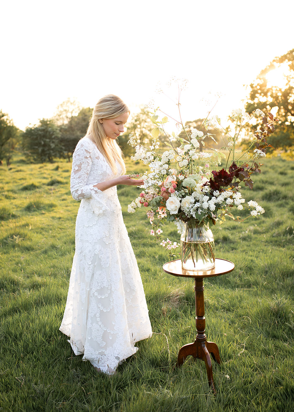 Table Flowers Peach Coral Cream Roses Greenery Foliage Large Vase Tall Light Airy Summer Wedding Ideas Charlotte Palazzo Photography
