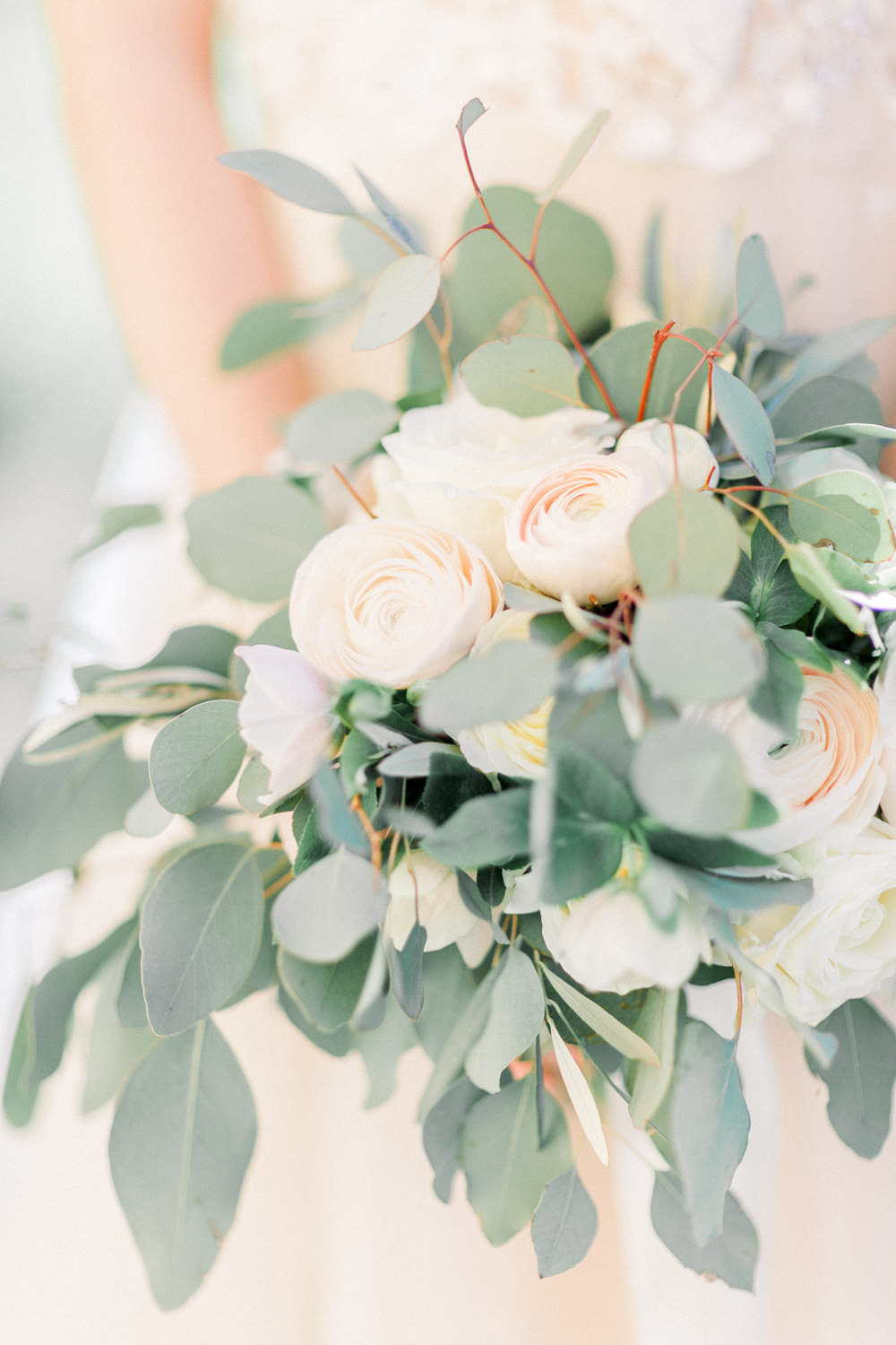 Bride Bridal Bouquet Flowers Greenery Foliage Cream Rose Ranunculus Romantic Tuscany Wedding Ideas Sonya Lalla Photography