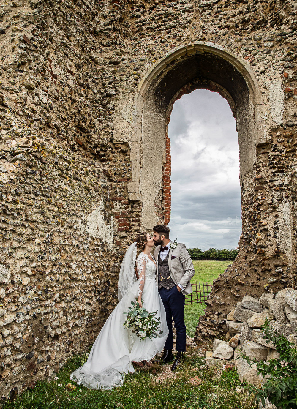 Rustic Botanical Barn Wedding Lorna Newman Photography