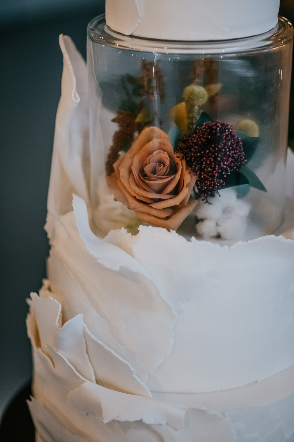 Cake Icing Flowers Glass Tier 1970 Retro Mid Century Wedding Ideas Laura Martha Photography