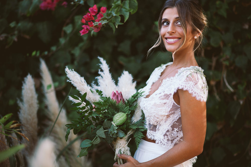 Bride Bridal Bouquet Flowers Protea Greenery Foliage Botanical Dark Green Velvet Pampas Grass Wedding Ideas Bárbara Araújo Photography